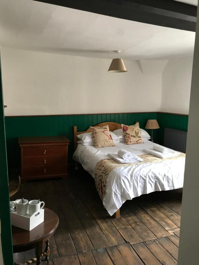 The White Bear Bed & Breakfast Devizes Ngoại thất bức ảnh