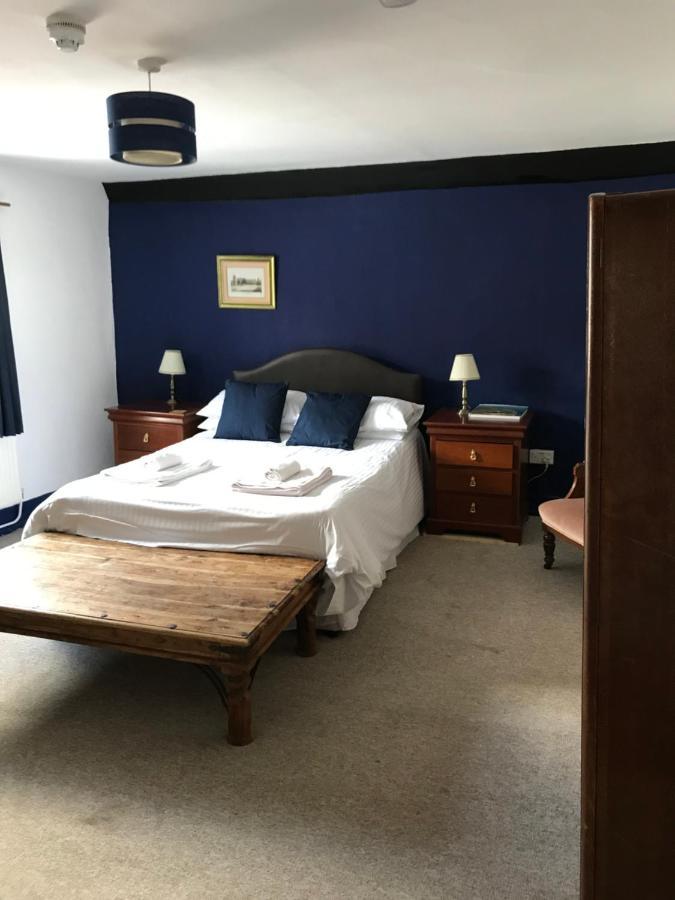 The White Bear Bed & Breakfast Devizes Ngoại thất bức ảnh